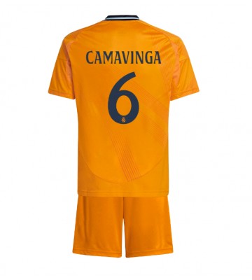 Real Madrid Eduardo Camavinga #6 Borta Kläder Barn 2024-25 Kortärmad (+ Korta byxor)